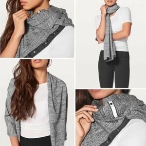 Lululemon Vinyasa Scarf with Armholes and Buttons in Grey Heather Pattern